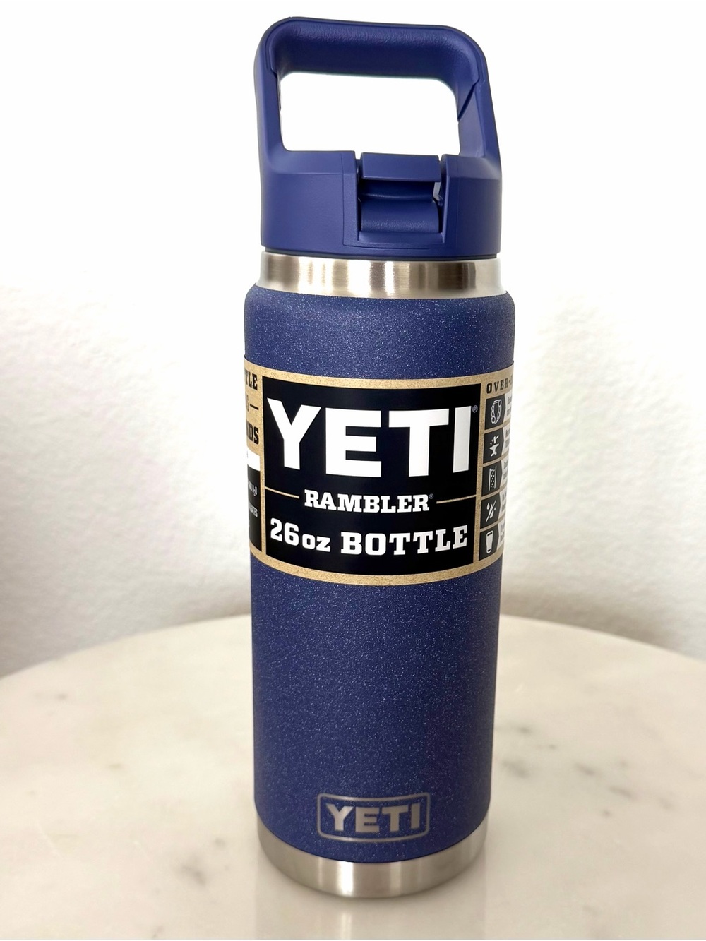 Yeti Rambler 26oz straw cap Moon Dust